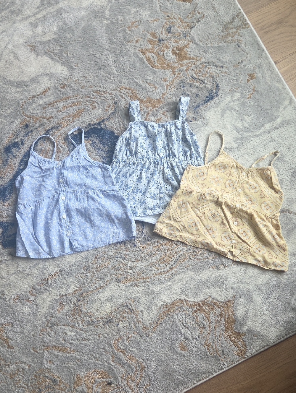 Abercrombie Kids 3 Spagetti Strap Tops: Yellow, Blue And Blue Floral